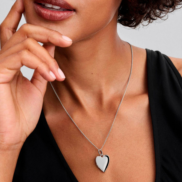 heart-shaped-pendant-tag-that-opens-394013c01