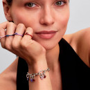 mini-pingente-charm-vermelho-em-formato-de-coracao-com-chakra