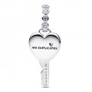 pendentif-cle-en-forme-de-coeur-opalescent