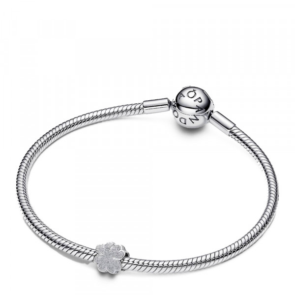 charm-mini-clover-texture