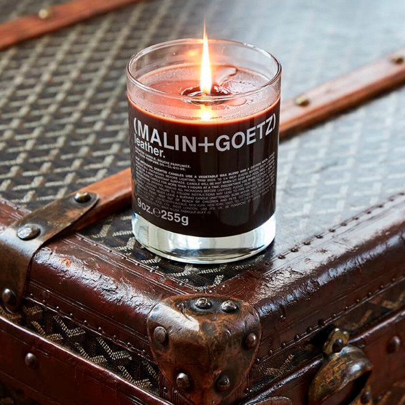 Malin+goetz Leather Candle Vela Arómatica – imagen 2