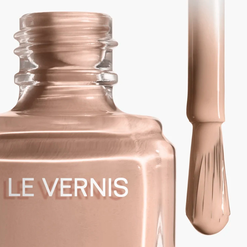 le-vernis-long-lasting-color-and-shine