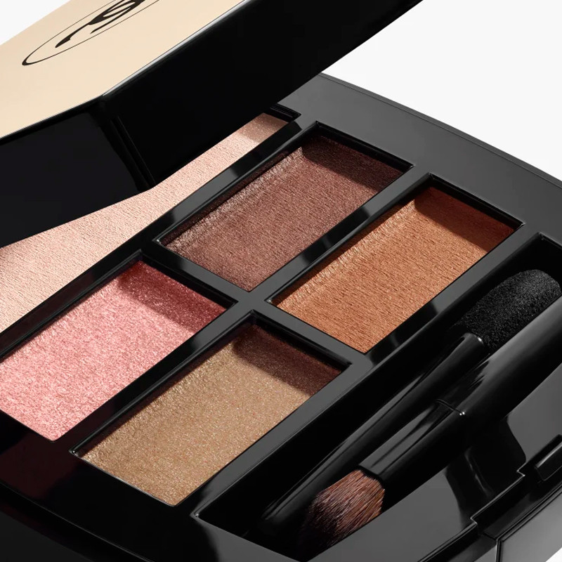 les-beiges-palette-regard-palette-pour-les-yeux-les-beiges-palette-pour-les-yeux-effet-peau-naturelle