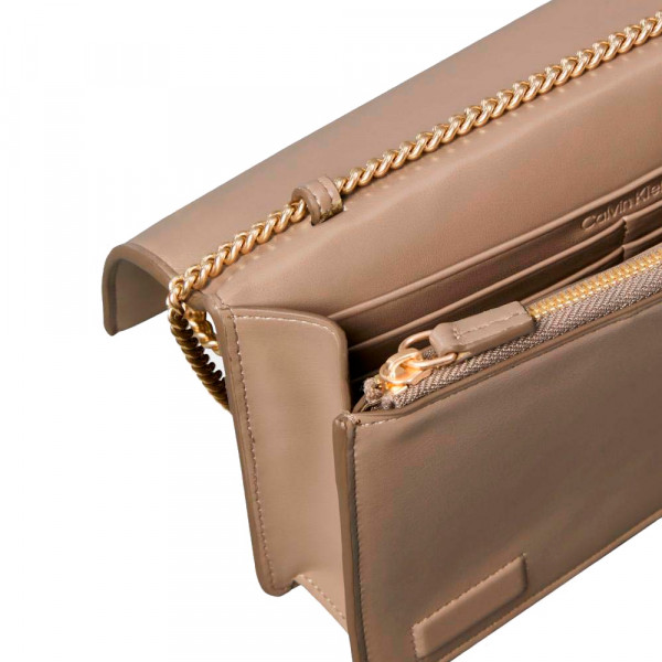 monogrammierte-kettenbrieftasche