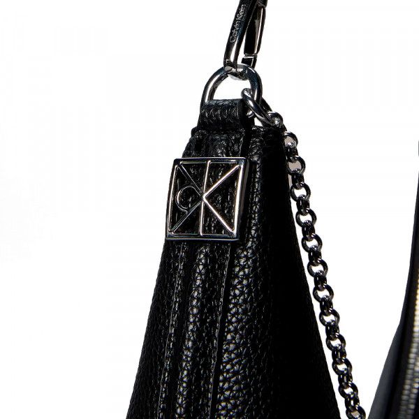sac-hobo-avec-chaine-a-bijoux-en-galets