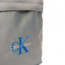 flache-nylon-schultertasche-mit-monogramm-logo