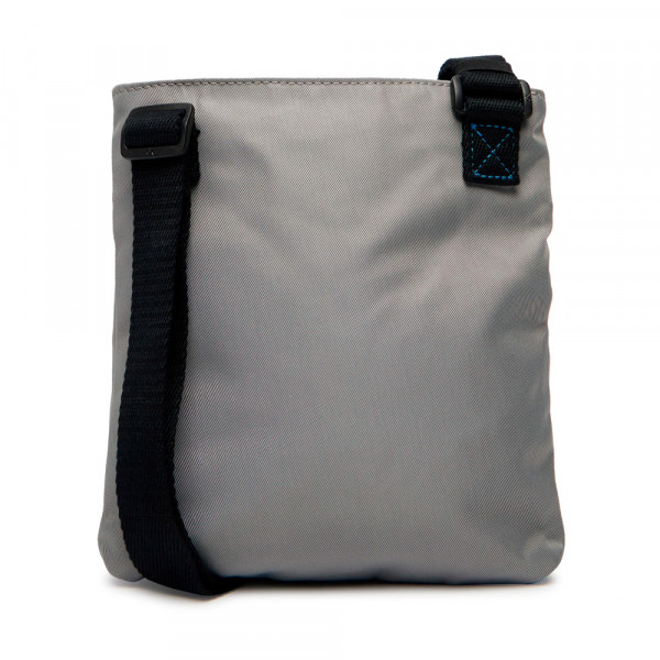 sac-bandouliere-plat-en-nylon-avec-logo-monogramme
