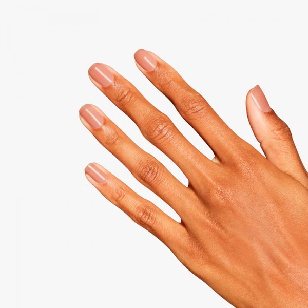nail-lacquer-put-it-in-airplane-mode