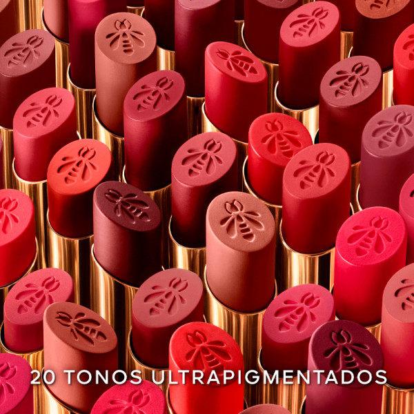 kisskiss-bee-glow-matte-recharge-intensiv-farg-och-komfort-i-en-hallbar-version
