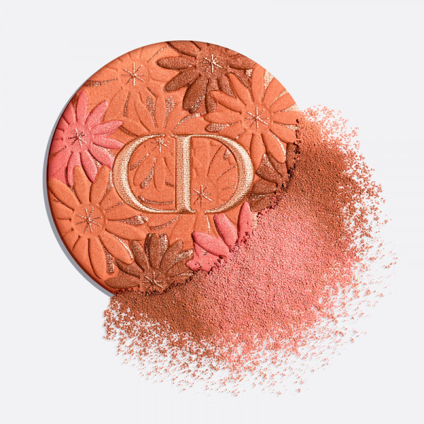 dior-forever-nude-bronze-glow-limited-edition-bronzing-powder-natural-radiant-finish-long-lasting-tan-effect