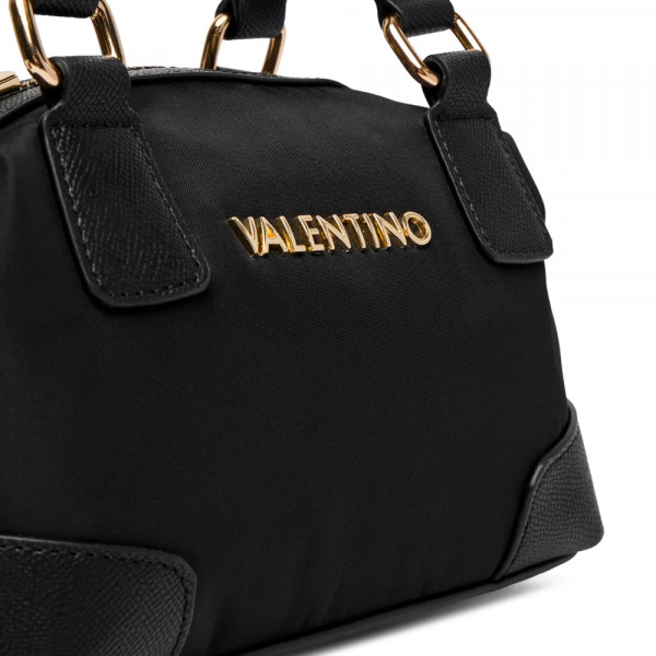 sac-jenny-vbsa9t06