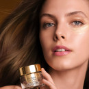 re-nutriv-ultimate-diamond-eye-cream-foryngende-ojenkonturcreme