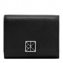 trifold-grained-leather-wallet-with-rfid