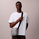 bold-reporter-crossbody-bag