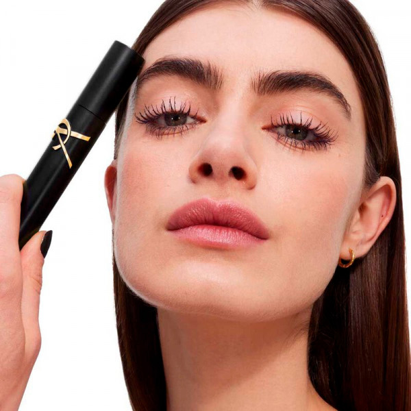 lash-clash-extreme-volume-mascara-mascara