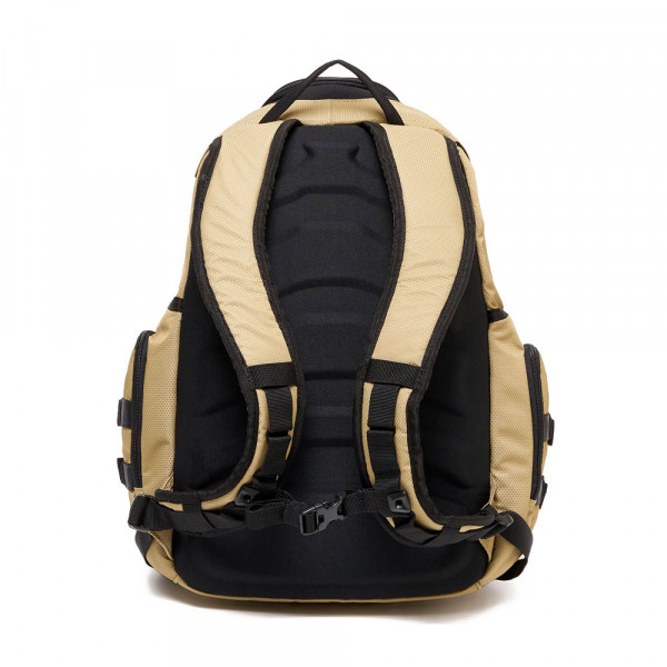 bathroom-sink-backpack