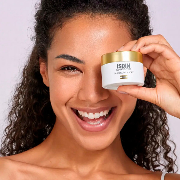 glycoisdin-8-soft-exfoliating-cream-with-glycolic-acid