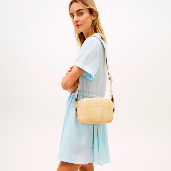 bolsa-de-ombro-para-camera-em-rafia