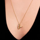 collana-a-forma-di-cuore-in-ceramica-biologica-con-gemme-incastonate-364669c01