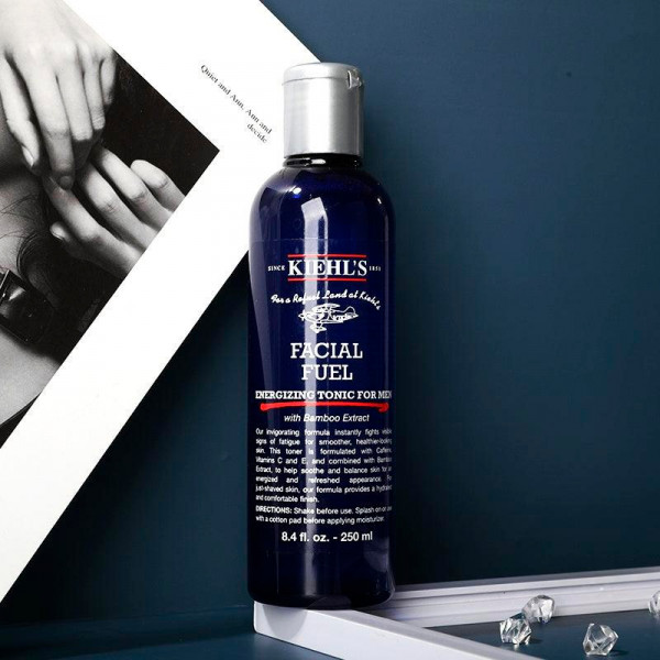 facial-fuel-energizing-tonic-for-men-ein-revitalisierendes-gesichtswasser