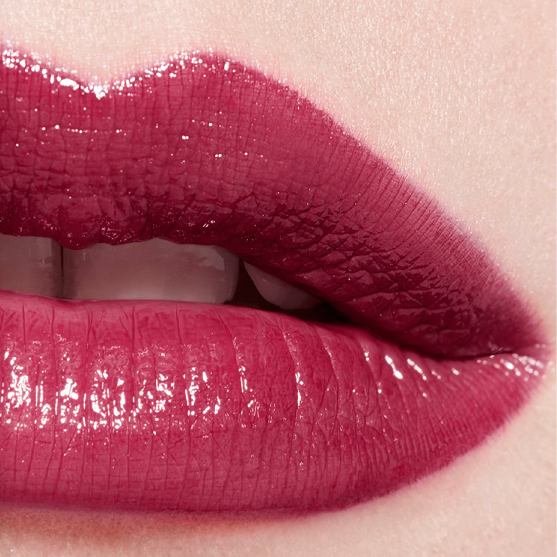 rouge-coco-langdurige-satijnen-lippenstift-hydraterende-en-gladmakende-behandeling