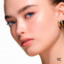 parure-gold-skin-serum-foundation-odmladzajaca-baza-pod-makijaz-ktora-naprawia-blask