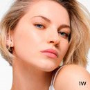 parure-gold-skin-serum-foundation-odmladzajaca-baza-pod-makijaz-ktora-naprawia-blask