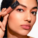 sparkling-seduction-liquid-eyeshadow-flytande-ogonskugga
