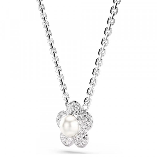 ariana-grande-x-swarovski-pendant