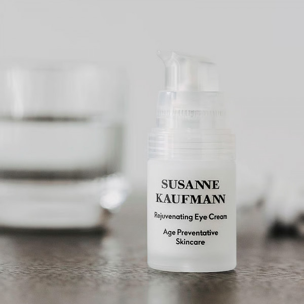 rejuvenating-eye-cream-rejuvenating-eye-contour-cream