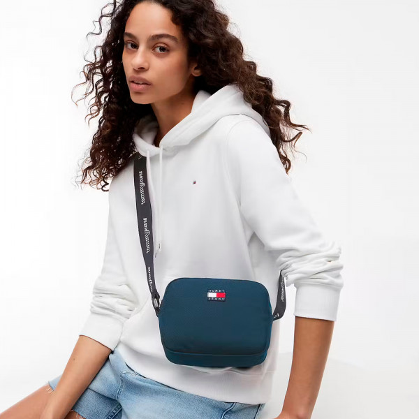 essentials-tagliche-crossover-tasche
