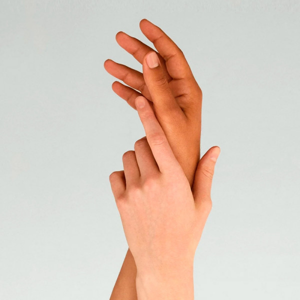 hand-cream-moisturizing-hand-cream
