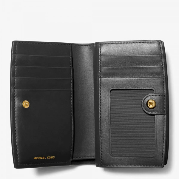bryant-medium-grained-leather-wallet