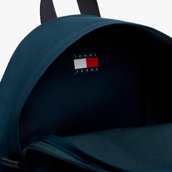 mochila-essencial-com-logotipo
