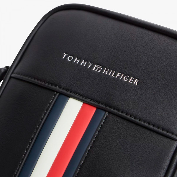 sac-bandouliere-de-reporter-avec-bandouliere-distinctive
