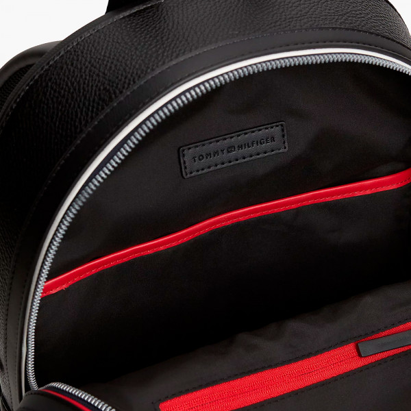 rucksack-mit-metallischem-logo