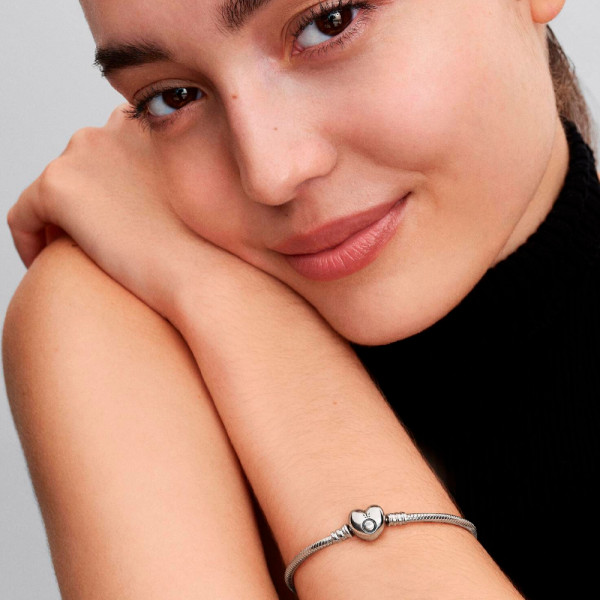 pulsera-diseno-cadena-de-serpiente-y-corazon-de-moments-594594c00