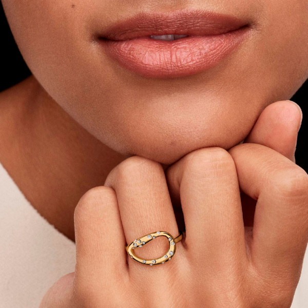 organic-shaped-ring-with-set-gems-164676c01