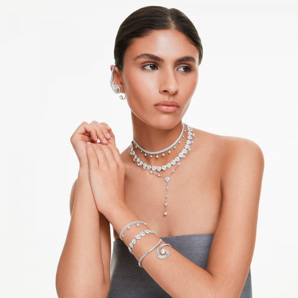 ariana-grande-x-swarovski-y-shaped-necklace