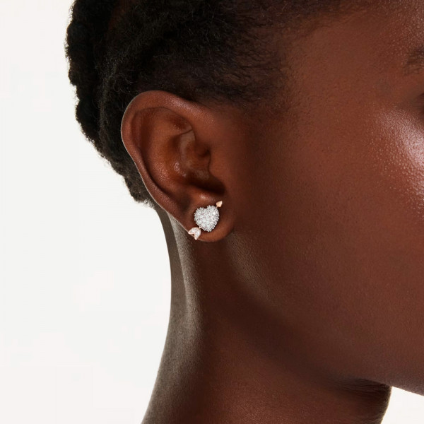 idyllia-heart-stud-earrings