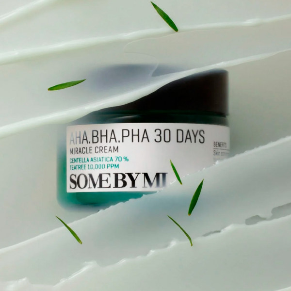 creme-miracle-aha-bha-pha-30-jours-creme-exfoliante-douce-pour-le-visage-a-l-acide-salicylique-et-a-la-centella