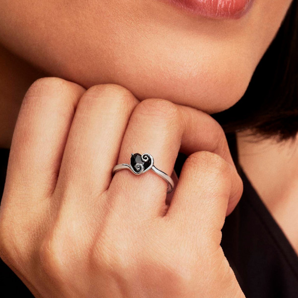 bague-coeur-noir-l-etrange-noel-de-monsieur-jack-de-disney-194733c01