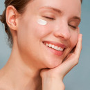 moisture-pure-mineral-relief-sunscreen-spf50-solskyddskram-for-ansiktet