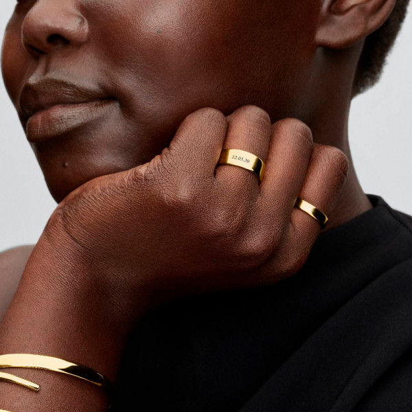 engravable-classic-band-ring-164776c01