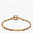 pandora-moments-schlangenkettenarmband-mit-herzverschluss-563516c01