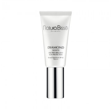 Diamond White SPF50 PA+++ Oliefri Brilliant Sun