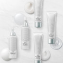 Silky Purifying Cleansing Cream
Creme de limpeza