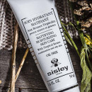 Mattifying Moisturizing Skin Care With Tropical Resins