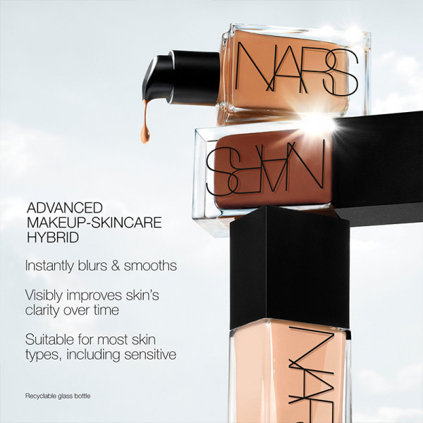 light-reflecting-advanced-skincare-foundation