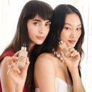Futurist Skin Tint Serum Maquillaje de base con Infusión de Aceite Botánico SPF 20